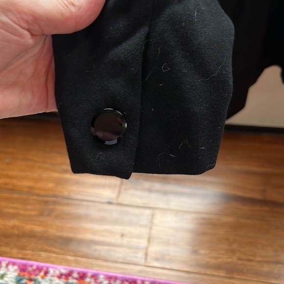 Donna Karan black blazer. - Picture 4 of 4